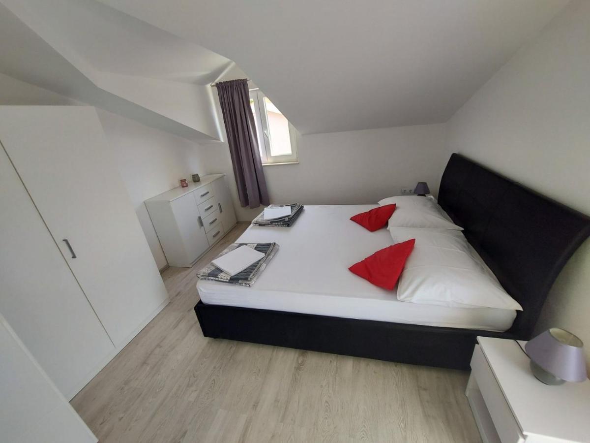 Apartments Durda Šibenik Esterno foto